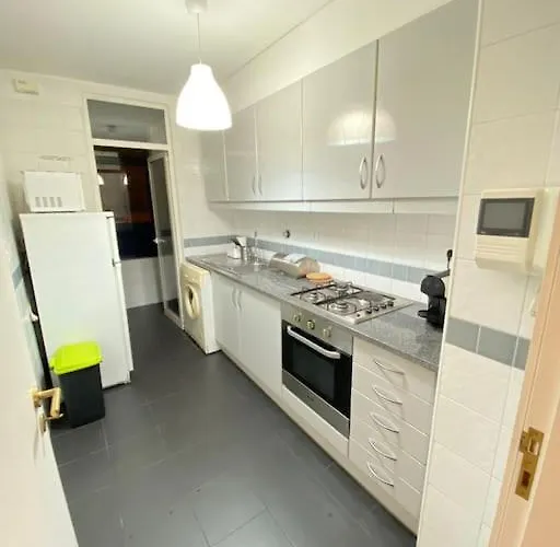 Swimming Pool With Private Garage Oporto