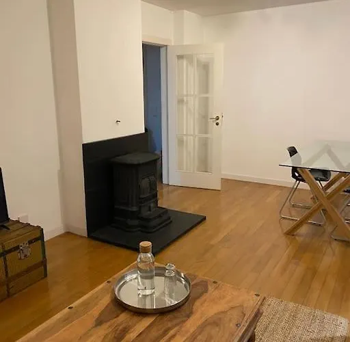 Swimming Pool With Private Garage *