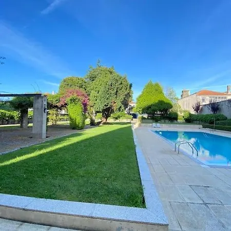 Swimming Pool With Private Garage Appartamento Oporto