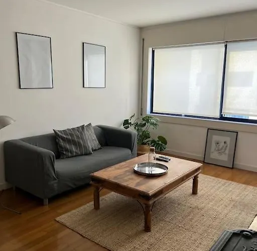 Swimming Pool With Private Garage Apartman *